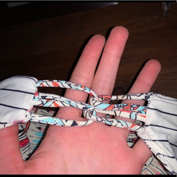 🌺BillaBong Reversible Bikini Bottom - Picture 7 of 7